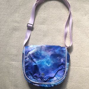 Ivivva endless play bag